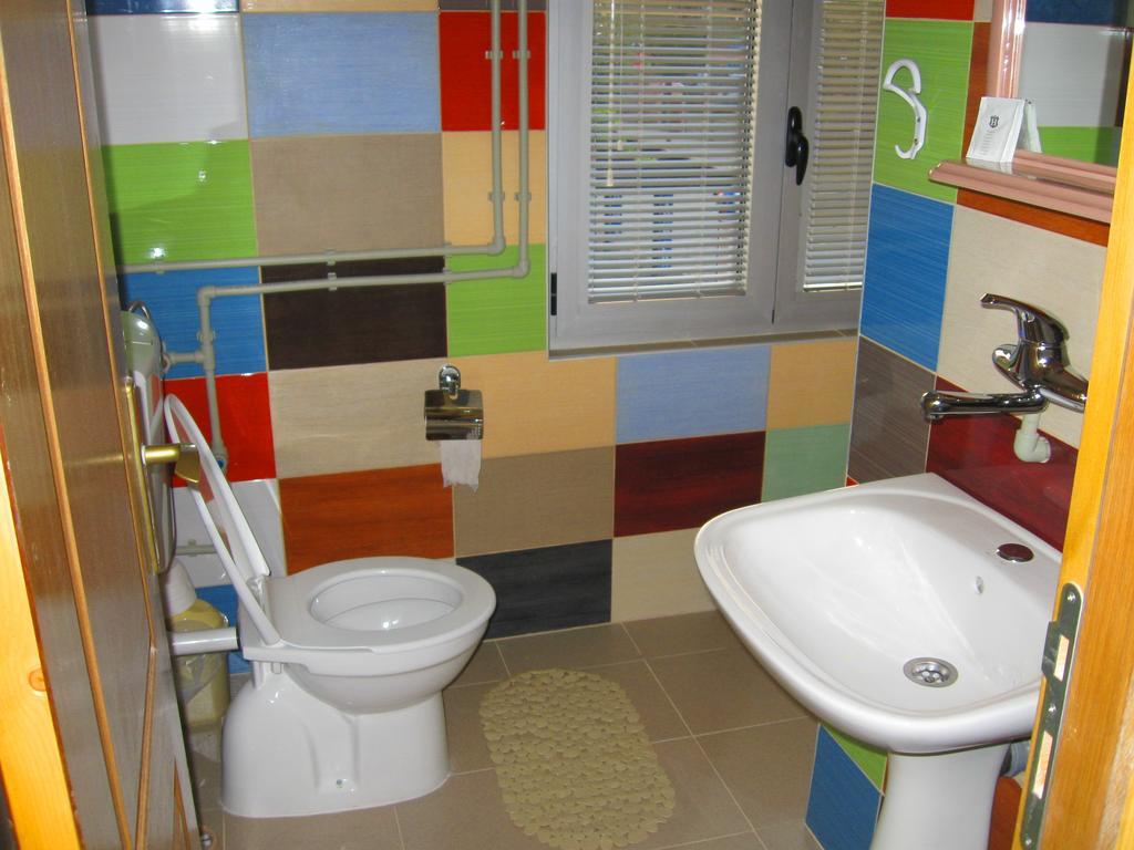 Amfora Rooms Caribrod 디미트로프그라드 객실 사진