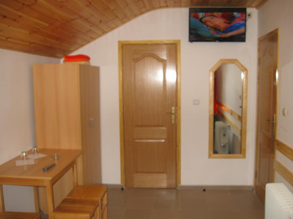 Amfora Rooms Caribrod 디미트로프그라드 외부 사진