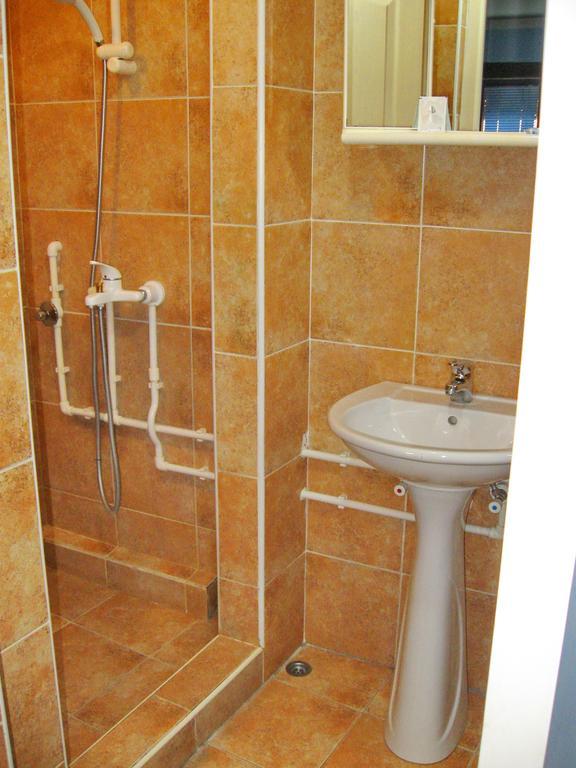 Amfora Rooms Caribrod 디미트로프그라드 외부 사진